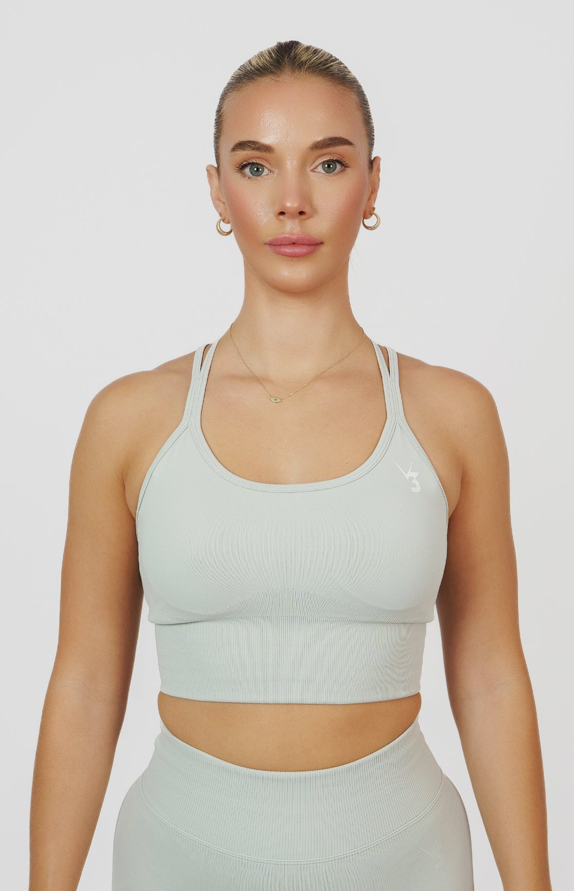Form Seamless Scrunch Sports Bra, Leggings & Shorts Set - Light Grey