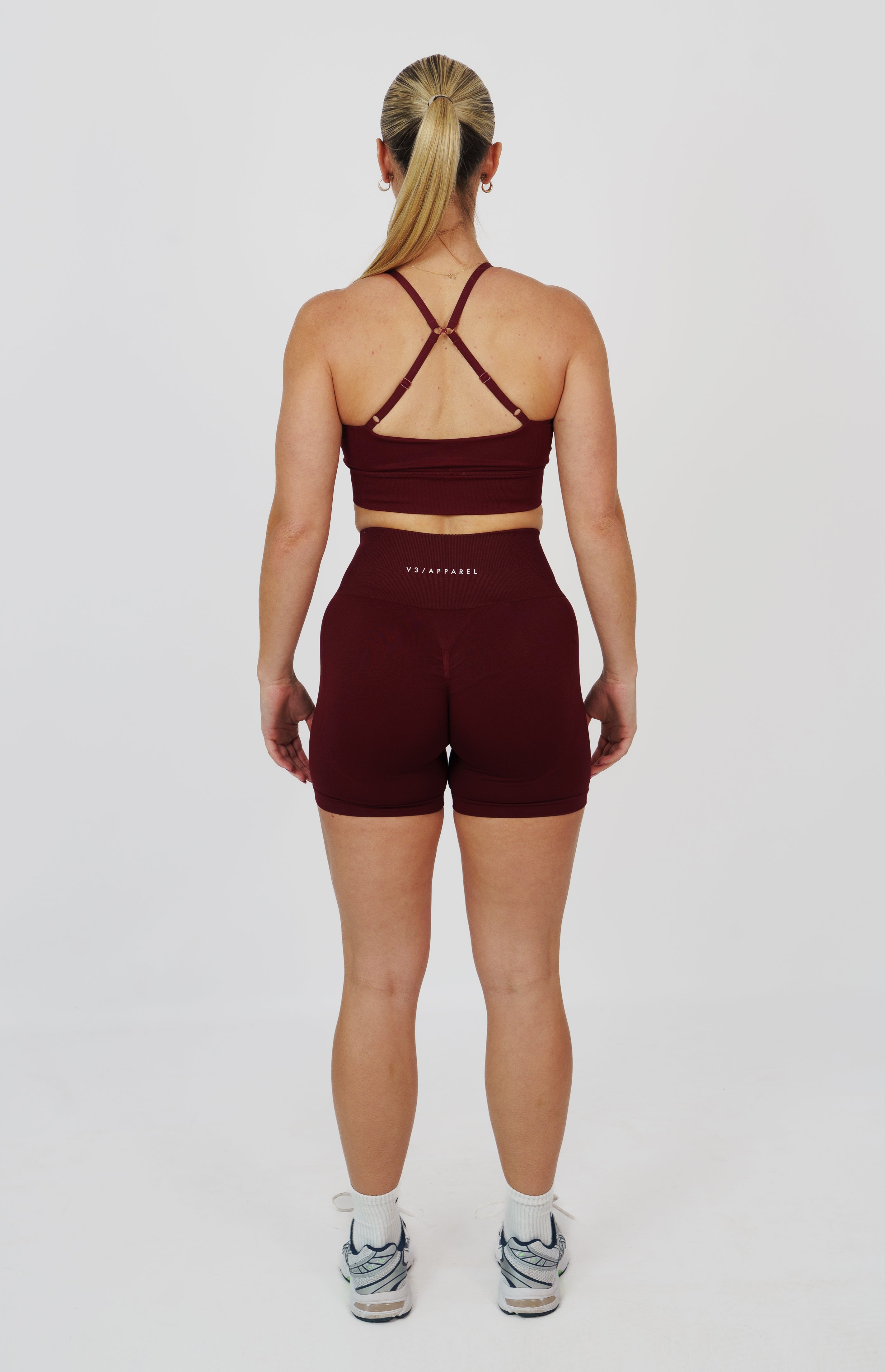 Tempo Seamless Scrunch Shorts & Multi-Way Sports Bra Set - Pomegranate Red